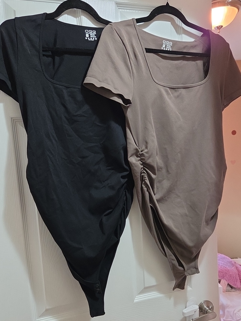 Uniqlo Women’s Scoop Neck Short Sleeve Bodysuit - Black & Taupe